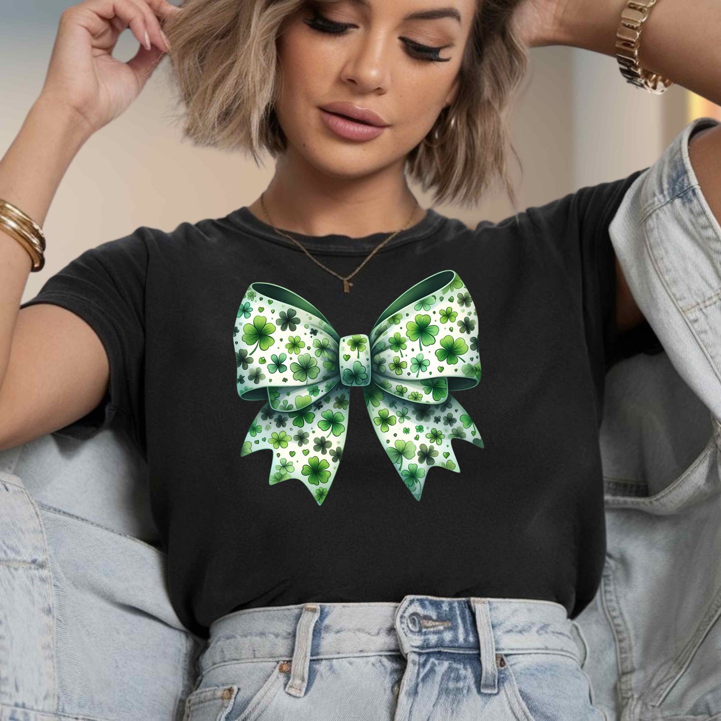 St Patrick's Day Clover Bow - Heavy Cotton T-Shirt